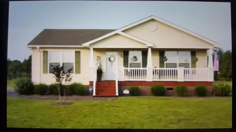 737 N Windsor Rd, Williston, SC 29853 photo 1