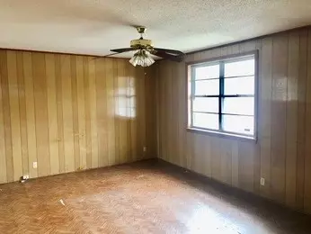 678 Cedar St, Denmark, SC 29042 photo 2
