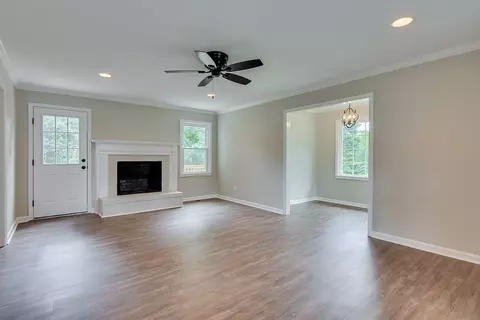 201 Leah Ln, Martinez, GA 30907 photo 2