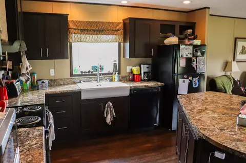 178 Ward Ave, Ward, SC 29166 photo 11