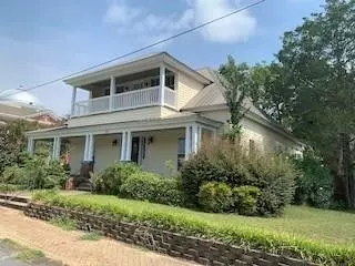200 Oak St, Mccormick, SC 29835 photo 1
