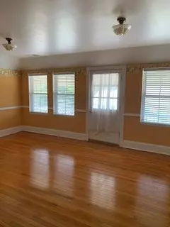 200 Oak St, Mccormick, SC 29835 photo 5