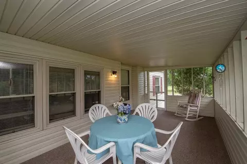 2369 Lake Dr, Williston, SC 29853 photo 3