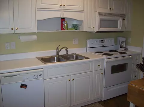 527 Edgecliff Ln, Evans, GA 30809 photo 9