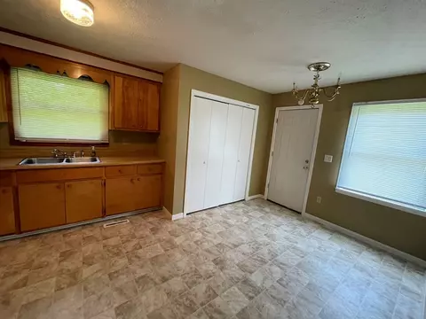 628 Ridge Rd, Johnston, SC 29832 photo 5