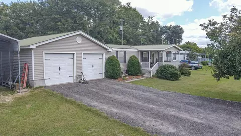 511 Cherry Tree Rd, Williston, SC 29853 photo 2