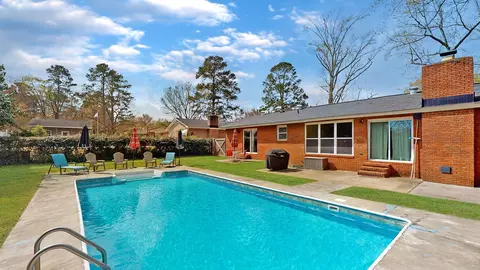 1214 Eisenhower Dr, Augusta, GA 30904 photo 2