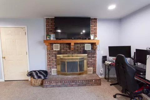 301 Mims St, Williston, SC 29853 photo 9