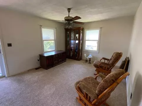 50 Ronald St, Williston, SC 29853 photo 9