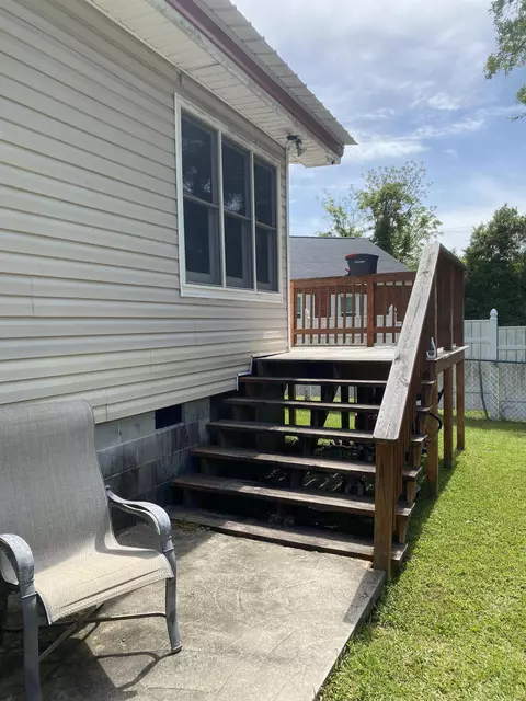 31 Willis Ave, Williston, SC 29853 photo 4