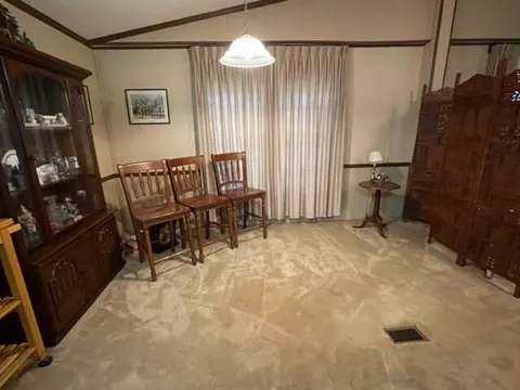 20 Keith Cir, Williston, SC 29853 photo 2