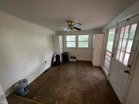 305 Maple St, Edgefield, SC 29824 photo 8