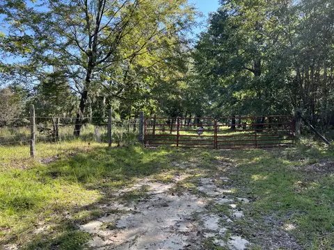 689 Hemlock Rd, Barnwell, SC 29812