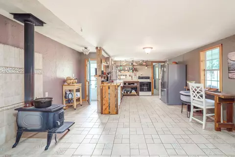 108 Webbs Pond Rd, Williston, SC 29853 photo 6