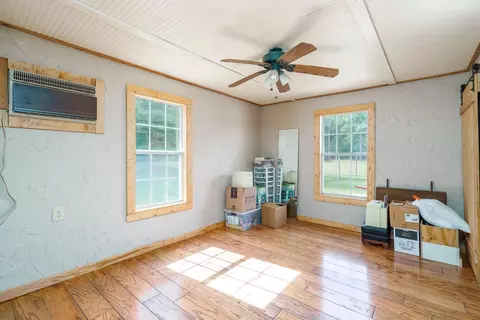 108 Webbs Pond Rd, Williston, SC 29853 photo 9