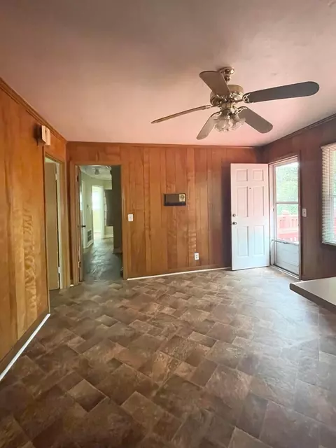 89 Aiken Ave, Johnston, SC 29832 photo 5