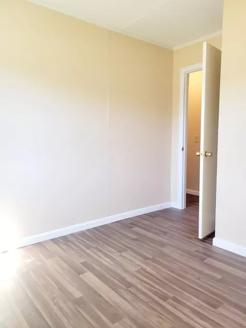 61 Savage St, Williston, SC 29853 photo 9