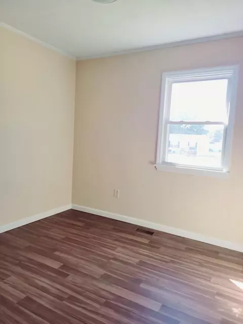 61 Savage St, Williston, SC 29853 photo 8