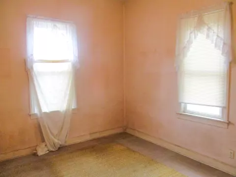 65 Pine St, Williston, SC 29853 photo 6