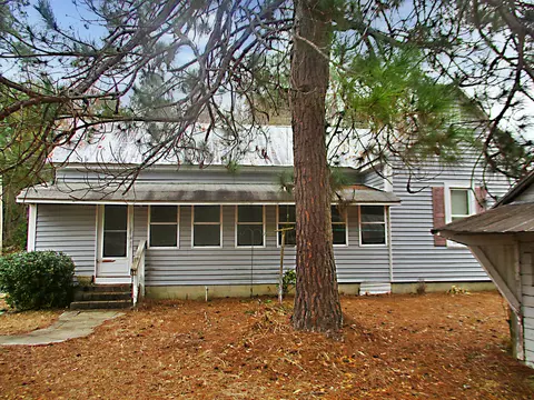 65 Pine St, Williston, SC 29853 photo 2