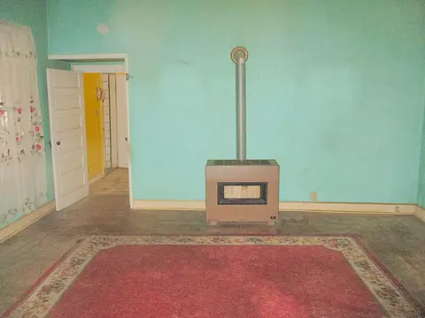 65 Pine St, Williston, SC 29853 photo 3