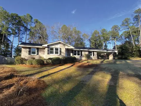913 Dunbarton Dr, North Augusta, SC 29841
