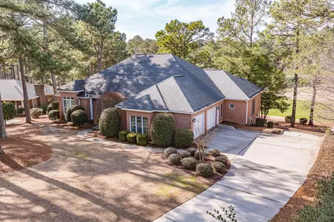 240 Willow Lake Dr, Aiken, SC 29803