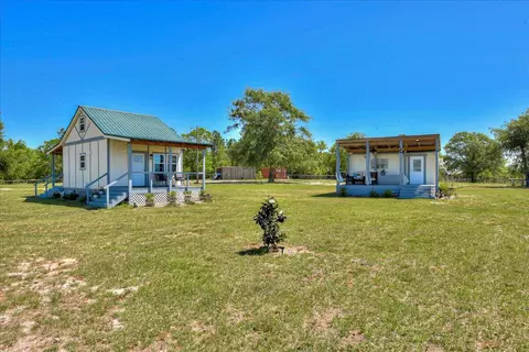 558 Pickett Post Rd, Windsor, SC 29856 photo 1