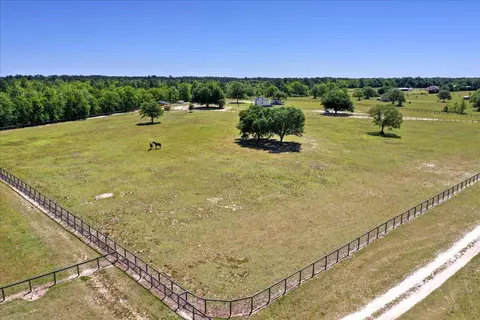 558 Pickett Post Rd, Windsor, SC 29856 photo 3