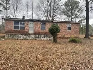 900 Oakdale Dr, Johnston, SC 29832