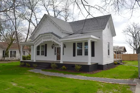 1187 Calhoun St, Johnston, SC 29832