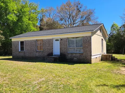 126 Mc Kinley Rd, Springfield, SC 29146