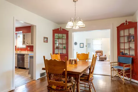 5667 Springfield Rd, Williston, SC 29853 photo 9