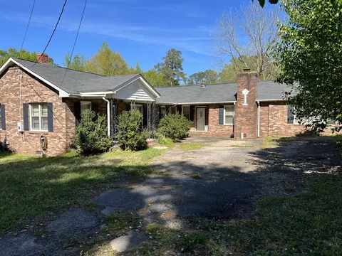 420 Rosa Hill St, Edgefield, SC 29824