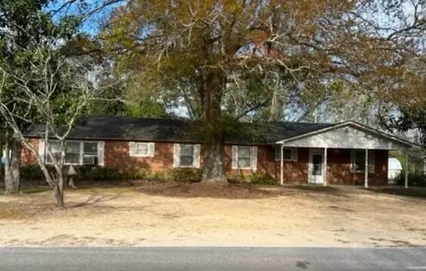 120 Apple St, Barnwell, SC 29812