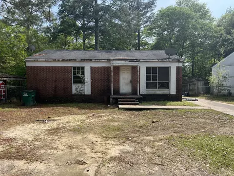 221 Columbia Ave NW, Aiken, SC 29801