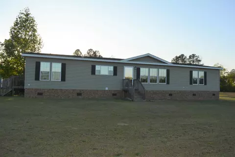 1976 Spring Hill Rd, Gilbert, SC 29054