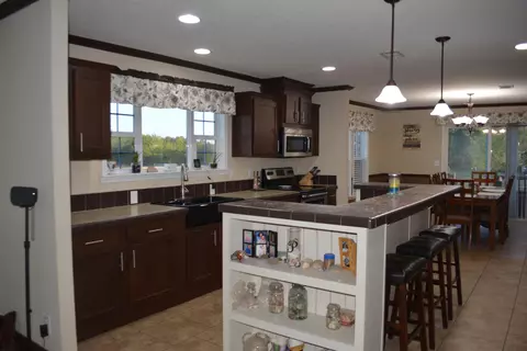 1976 Spring Hill Rd, Gilbert, SC 29054 photo 10