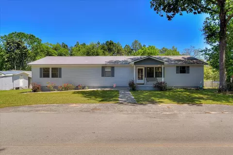 21 Mcclenden St, Warrenville, SC 29851