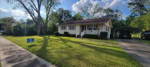 391 Academy St, Barnwell, SC 29812