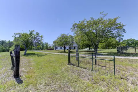 201 Oleander Rd, Batesburg-leesville, SC 29006