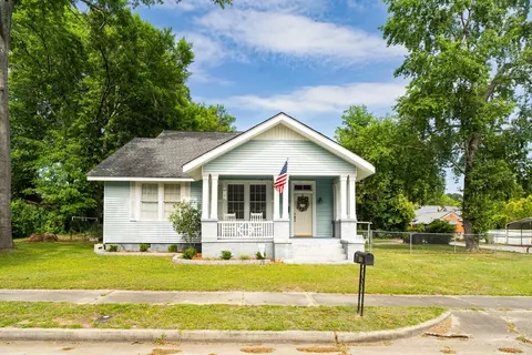 1352 Jackson St, Barnwell, SC 29812