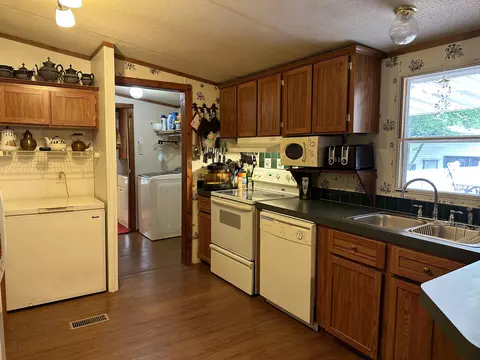1354 Davis Bridge Rd, Williston, SC 29853 photo 30