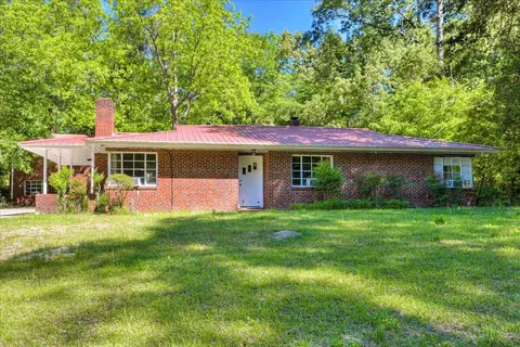 653 Ergle St, Graniteville, SC 29829