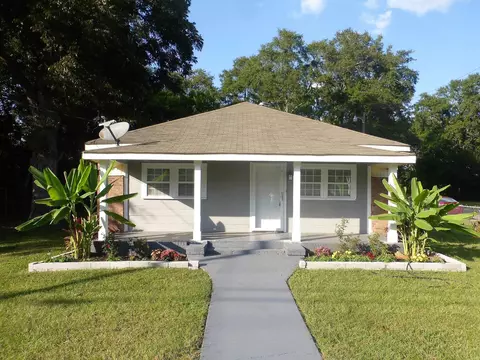 702 Hampton Ave NW, Aiken, SC 29801