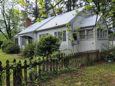 1111 Hilltop Ave NW, Aiken, SC 29801