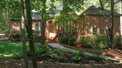 121 Long Shadow Dr, Aiken, SC 29803