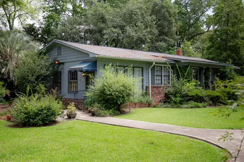 66 Elizabeth St, Bamberg, SC 29003