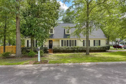 303 Woodbridge Dr, Aiken, SC 29801