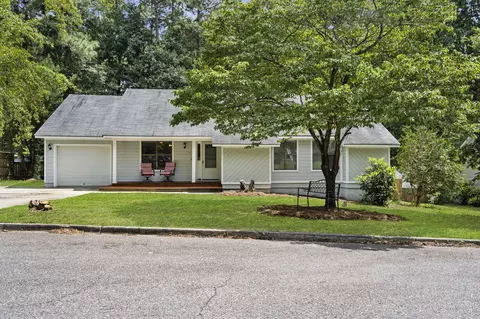 512 Greenwich Dr, Aiken, SC 29803